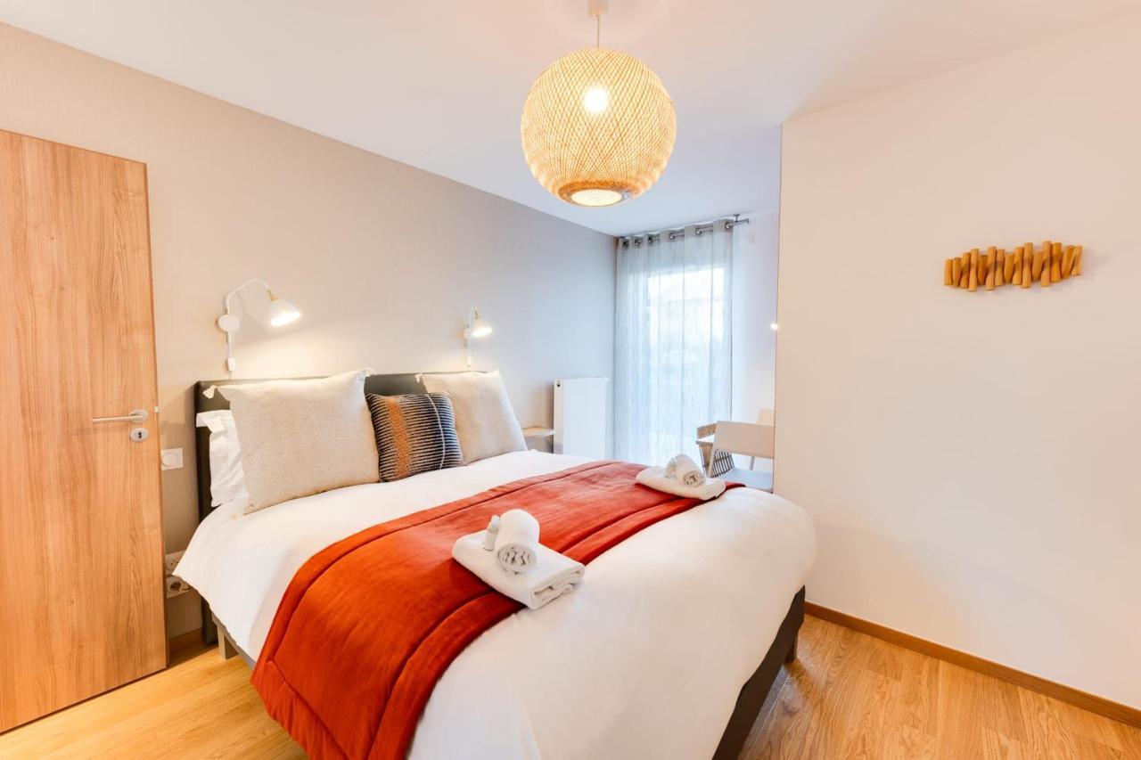 Le Reposoir - New 2 Bedroom Apartment With Terrace & Garage Анси Экстерьер фото