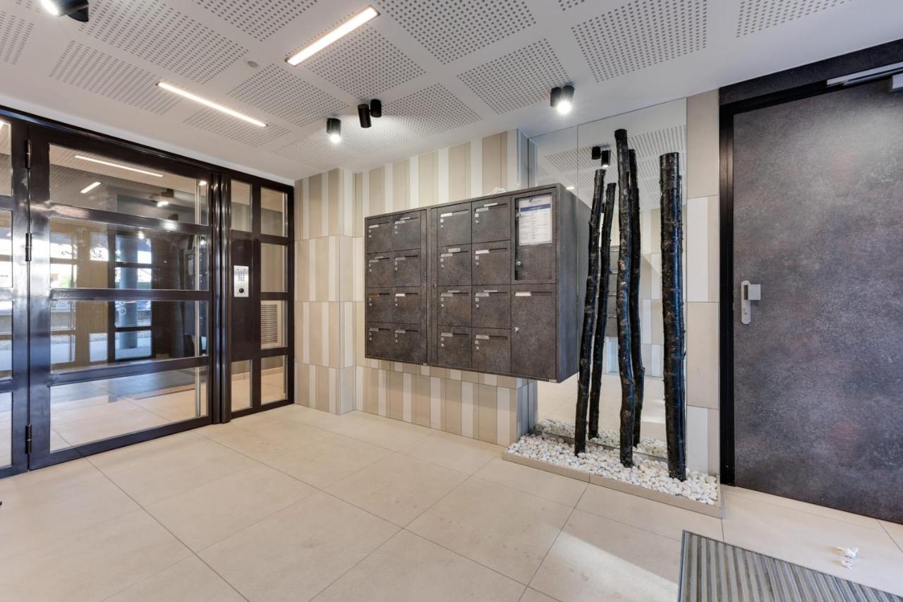 Le Reposoir - New 2 Bedroom Apartment With Terrace & Garage Анси Экстерьер фото